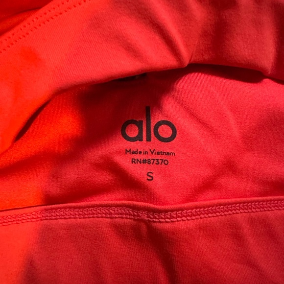 ALO Yoga Peak Sports Bra - Size Small - Picture 3 of 3